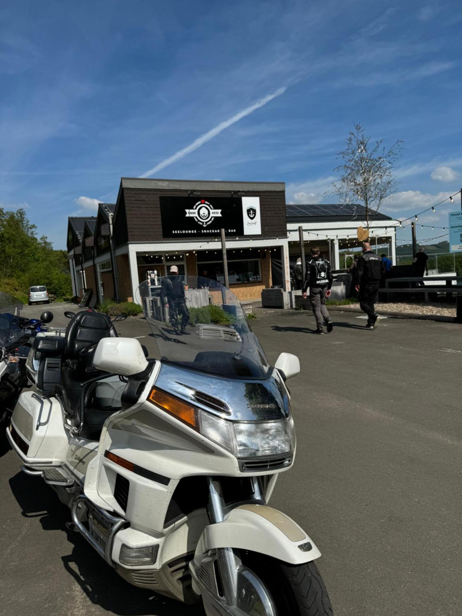 Ommi Kese See-Suite Sauna Biggesee Olpe Exterior photo